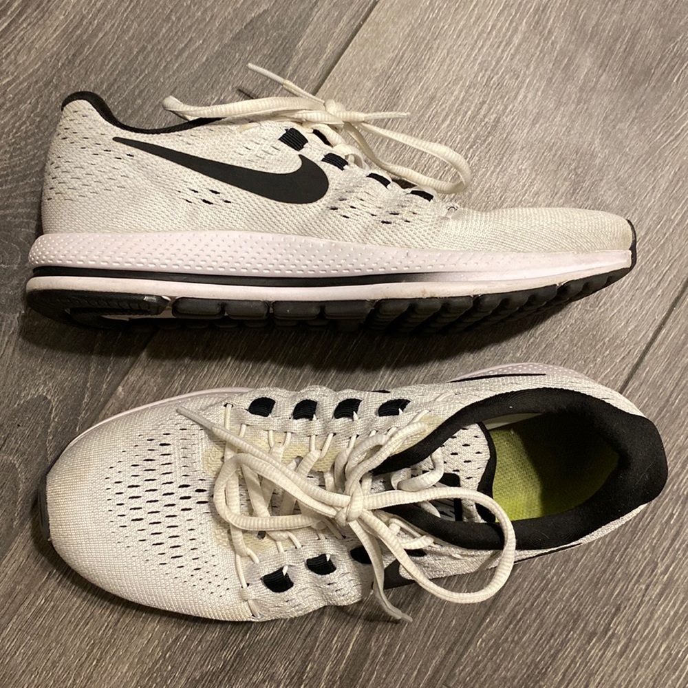 Nike zoom Vomero 12 white size 7